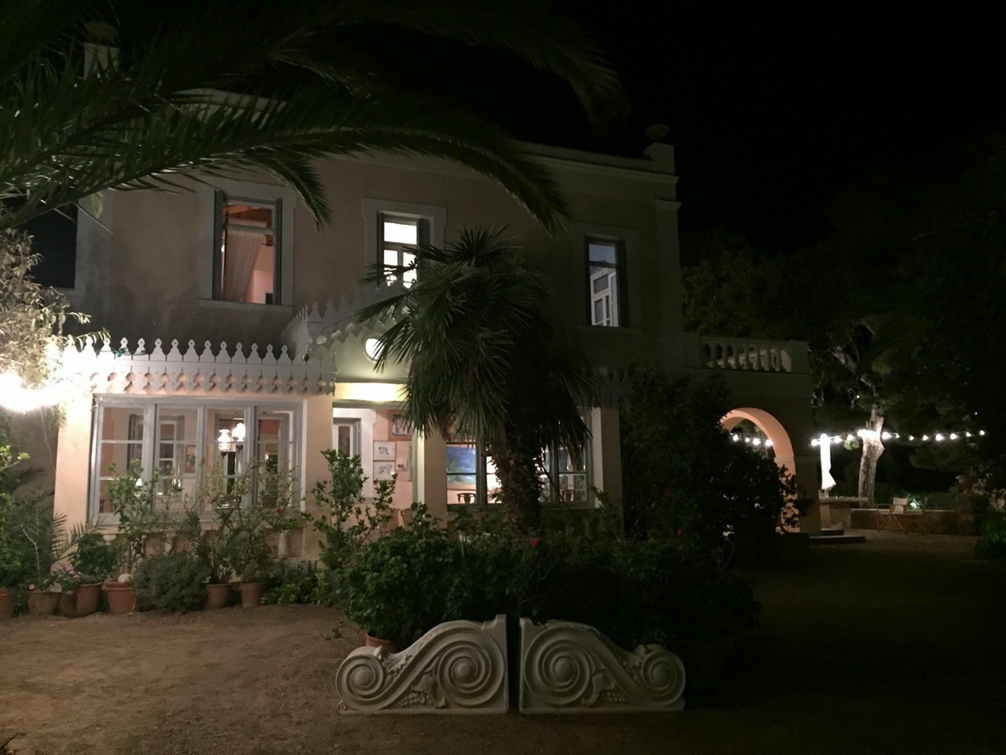 Aristocratic 19Th Century Neo Classical Mansion With Private Pool Finikas  Ngoại thất bức ảnh